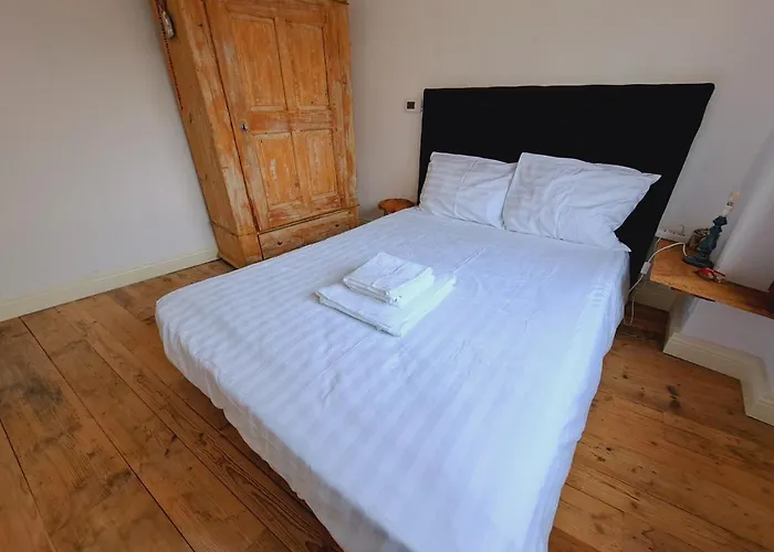 Haus Moselwald - 3 Bedrooms Semesterbostad *